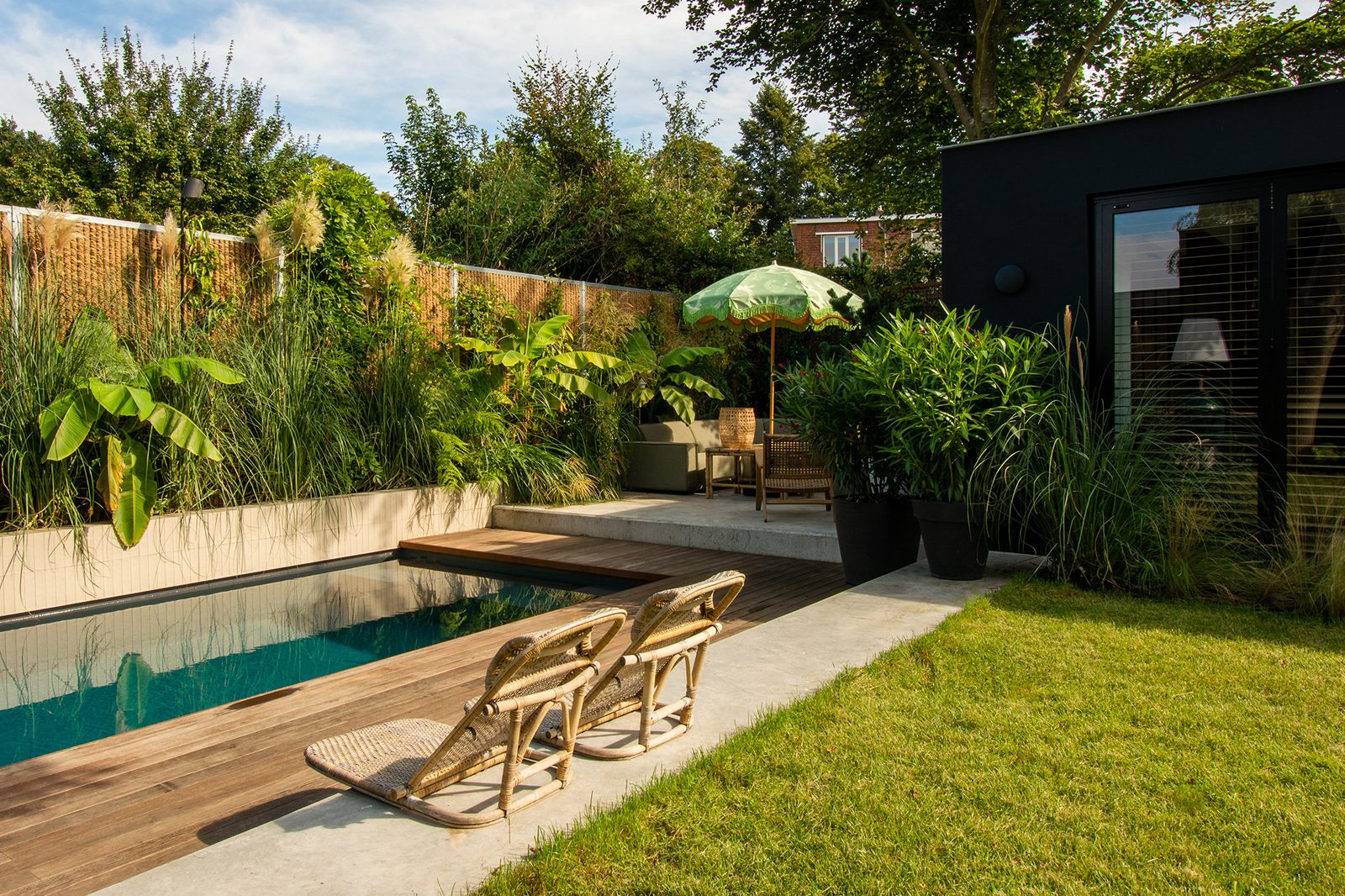 Tuinproject Ontspanning in een modern jasje in Ulvenhout